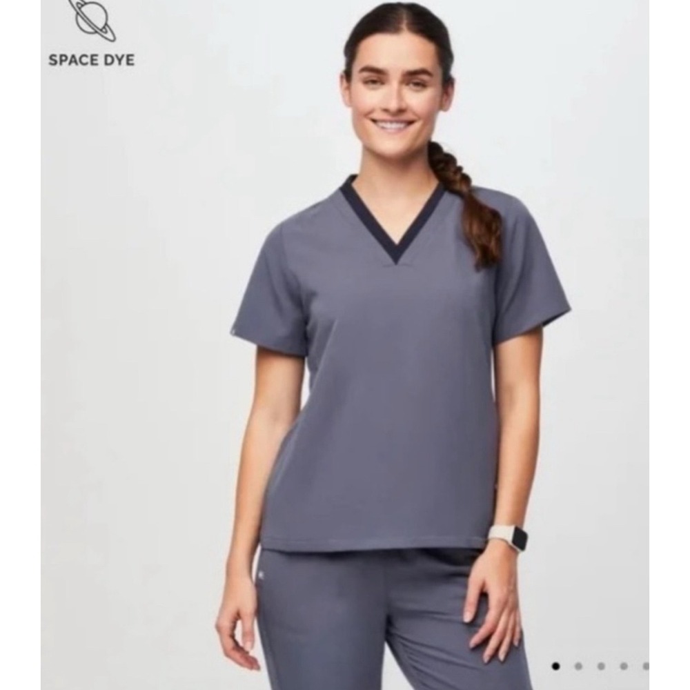 FIGS Oran Scrub Top Women's Size L Space Dye‎ Navy Vblue-Neck